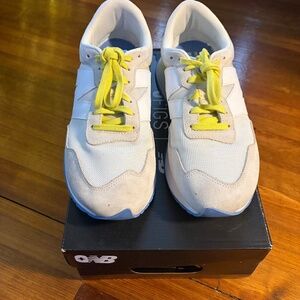 FIGS New Balance 237 - Grey